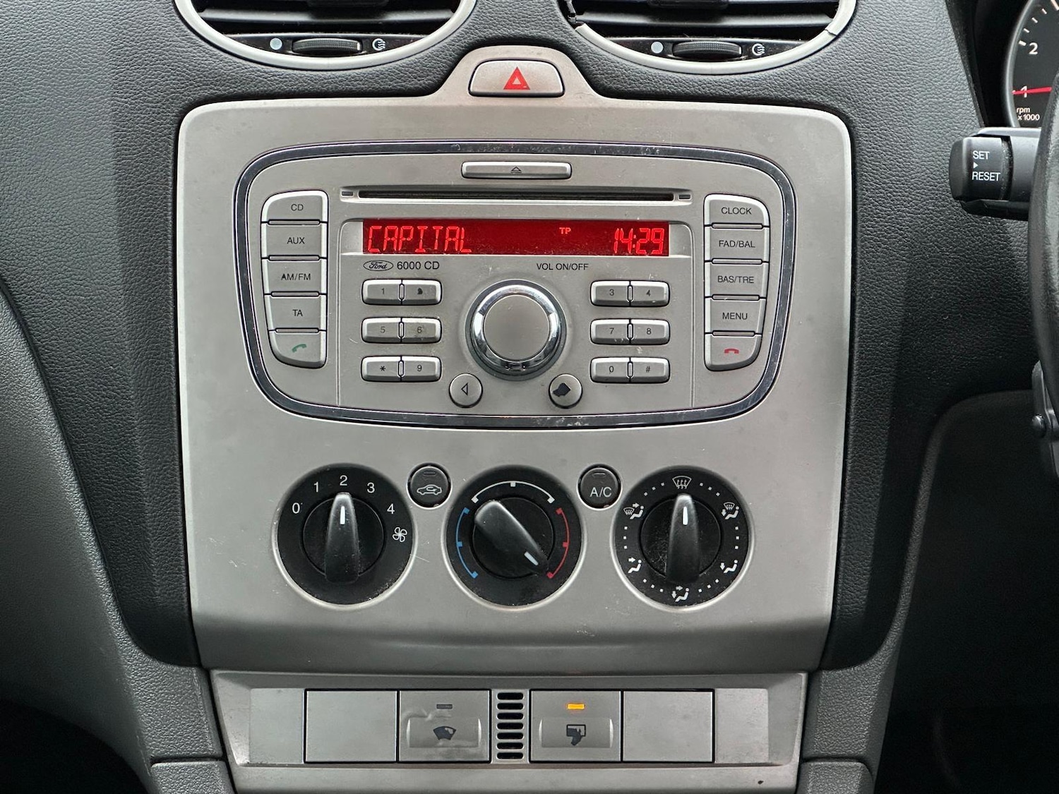 Used Ford Focus 2008 for sale - 77523621: Photo 42