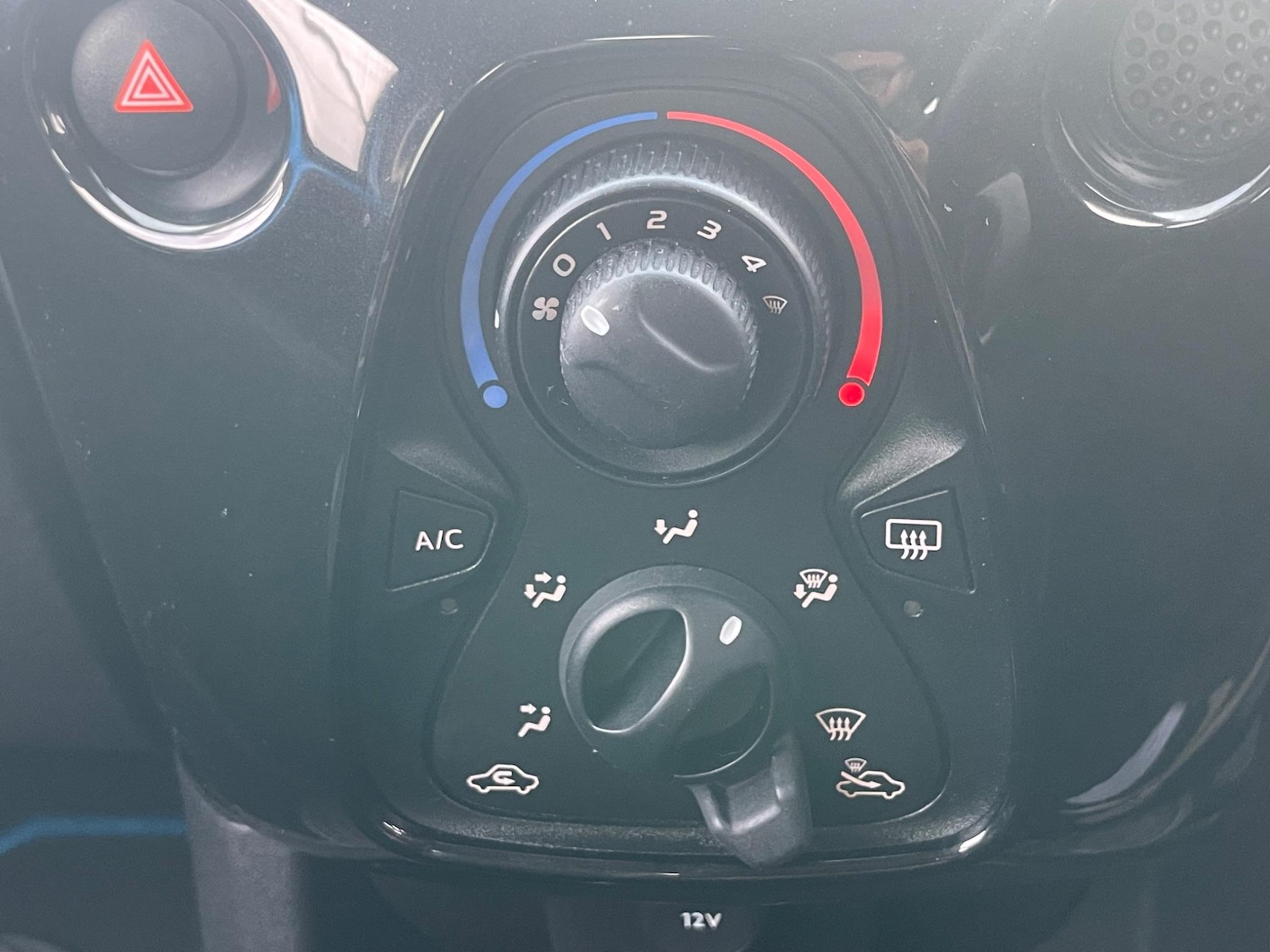 Used Toyota AYGO for sale - 77497459: Photo 23