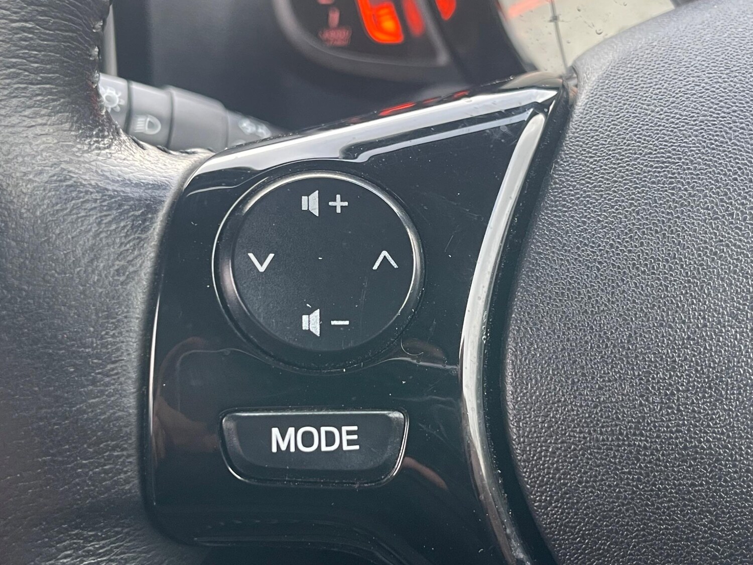 Used Toyota AYGO for sale - 77497459: Photo 32