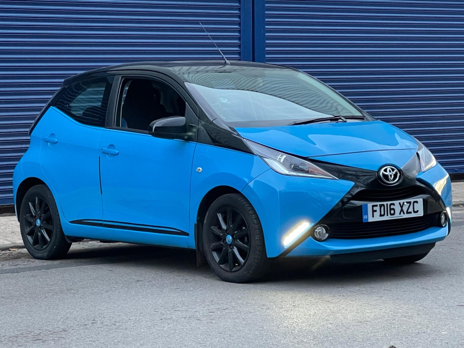Used Toyota AYGO for sale - 77497459: Photo 34