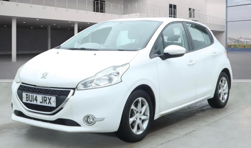 Used Peugeot 208 2014 for sale - 77305324: Photo 1
