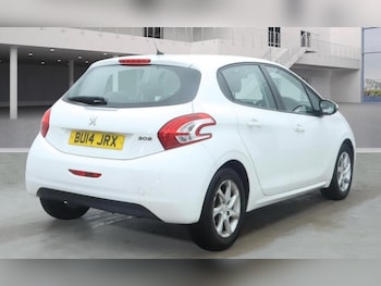 Used Peugeot 208 2014 for sale - 77305324: Photo