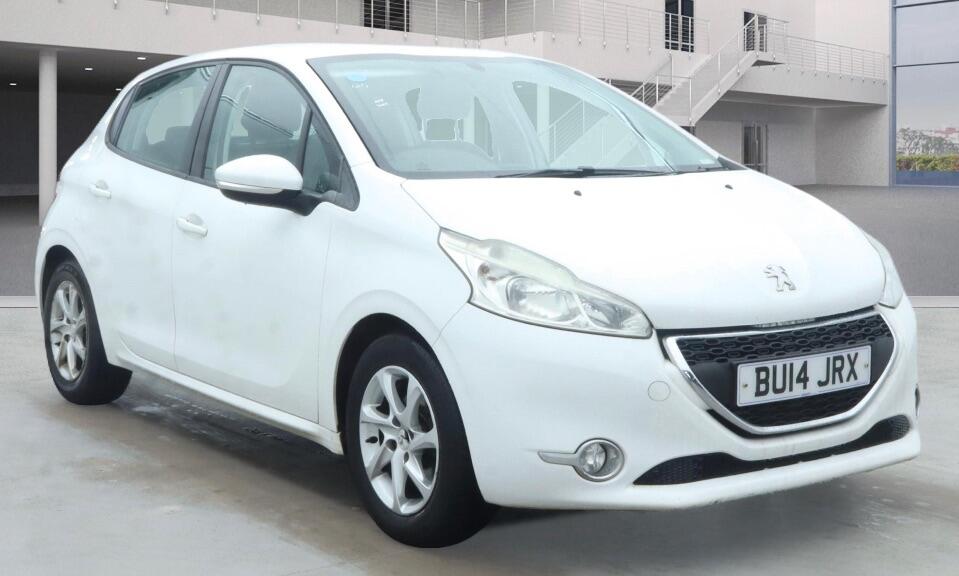 Used Peugeot 208 2014 for sale - 77305324: Photo 4