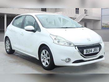 Used Peugeot 208 2014 for sale - 77305324: Photo