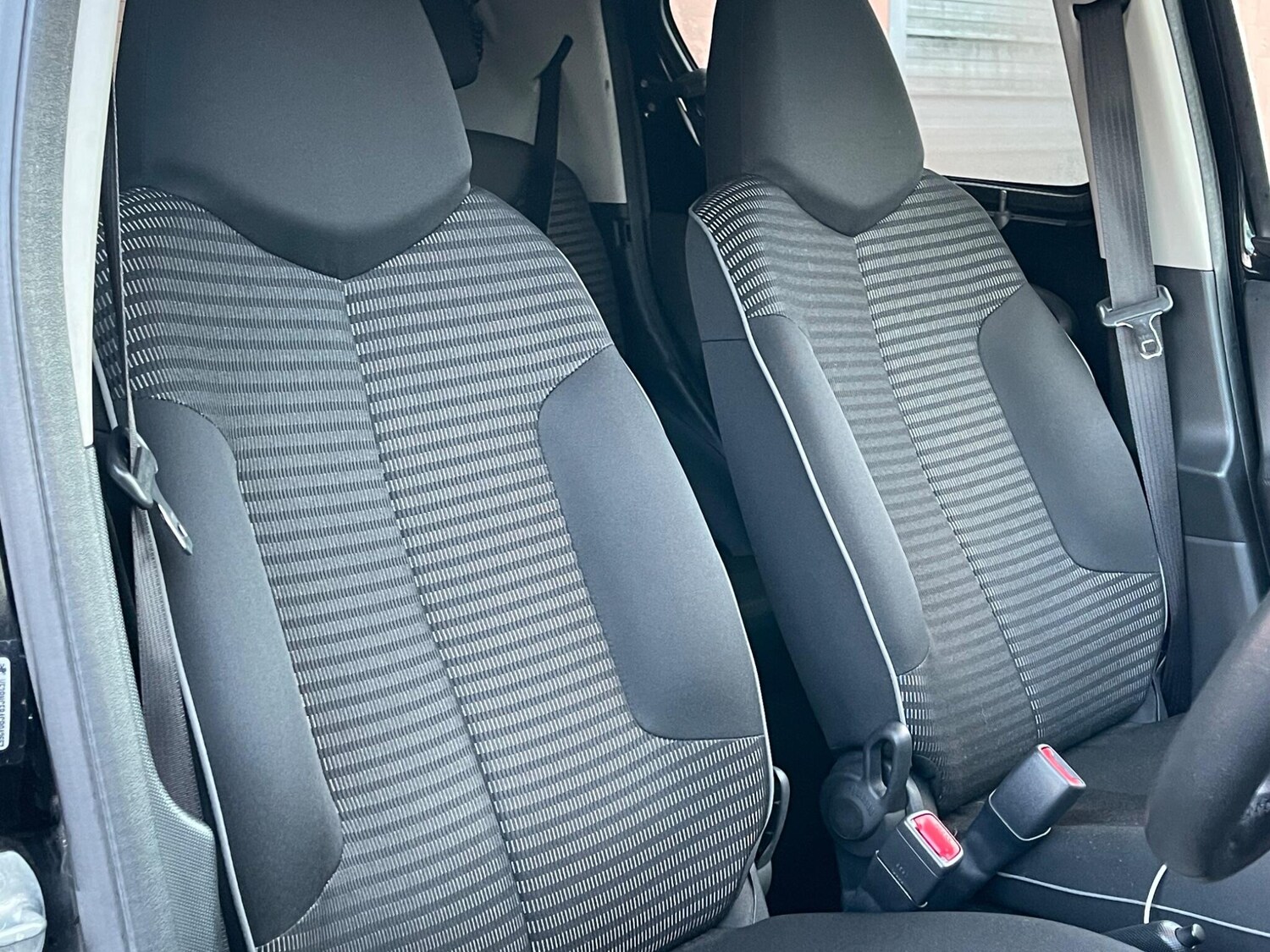 Used Peugeot 107 2013 for sale - 77940030: Photo 12