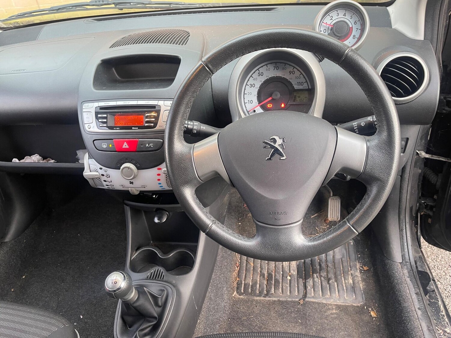 Used Peugeot 107 2013 for sale - 77940030: Photo 13