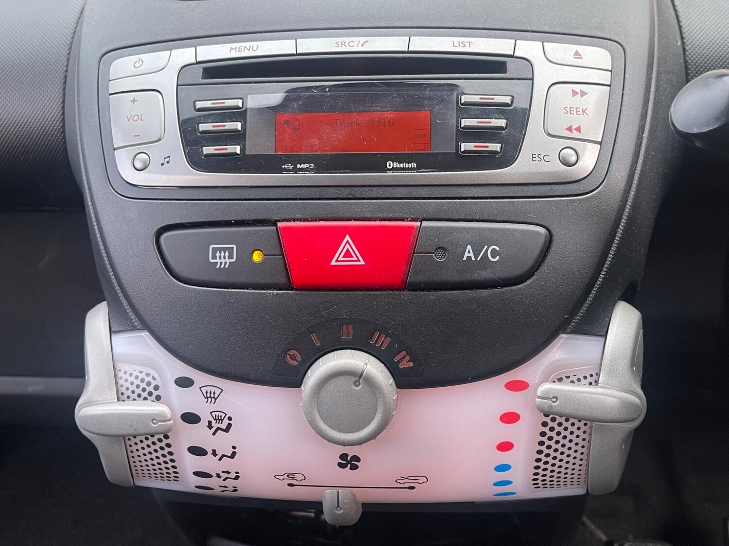 Used Peugeot 107 2013 for sale - 77940030: Photo 17