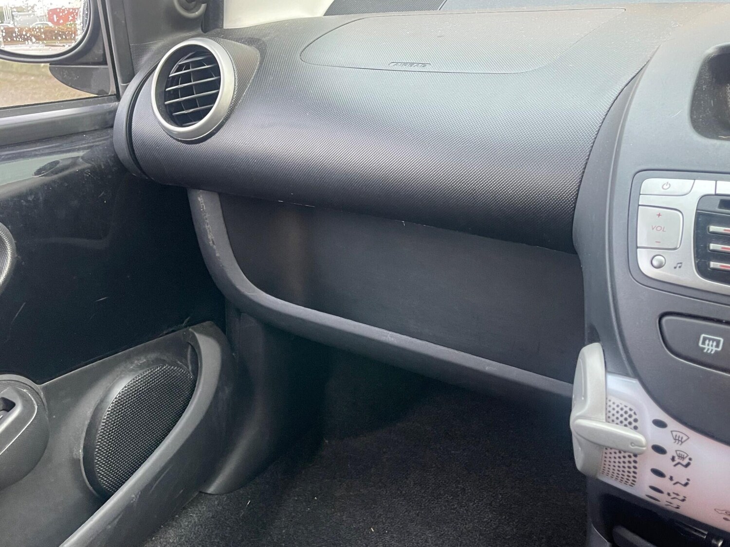 Used Peugeot 107 2013 for sale - 77940030: Photo 22