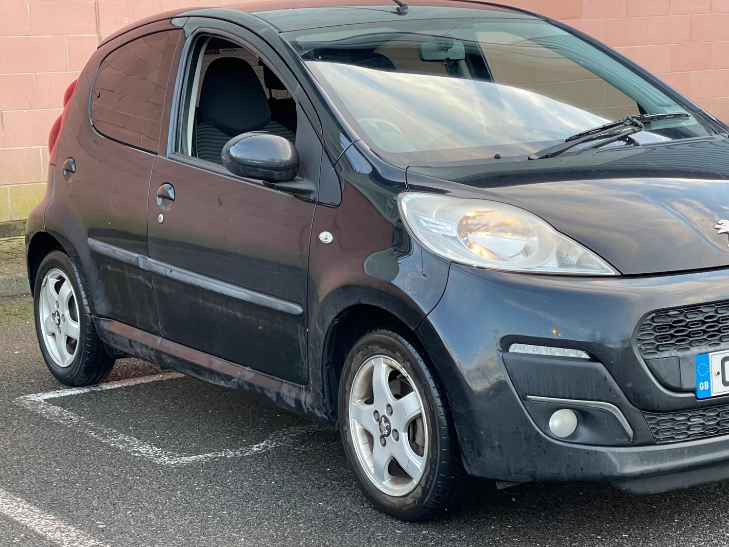 Used Peugeot 107 2013 for sale - 77940030: Photo 26