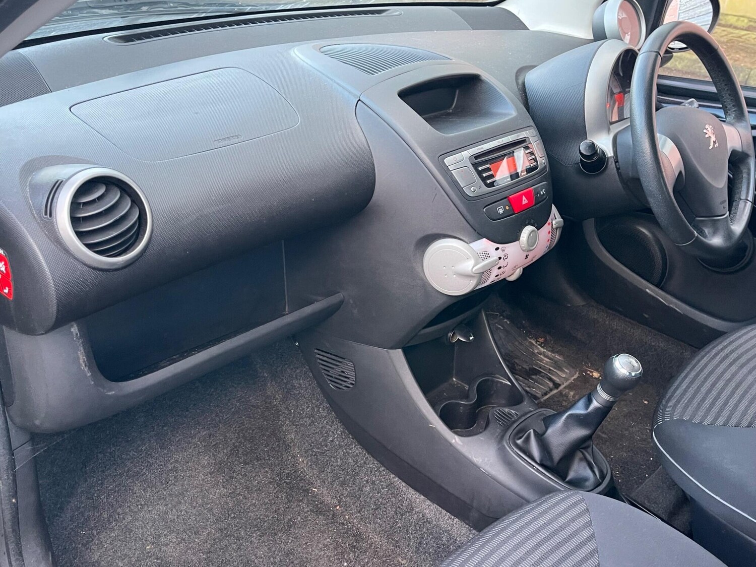 Used Peugeot 107 2013 for sale - 77940030: Photo 28