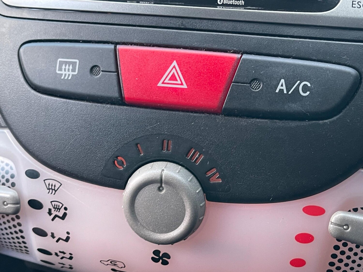 Used Peugeot 107 2013 for sale - 77940030: Photo 30