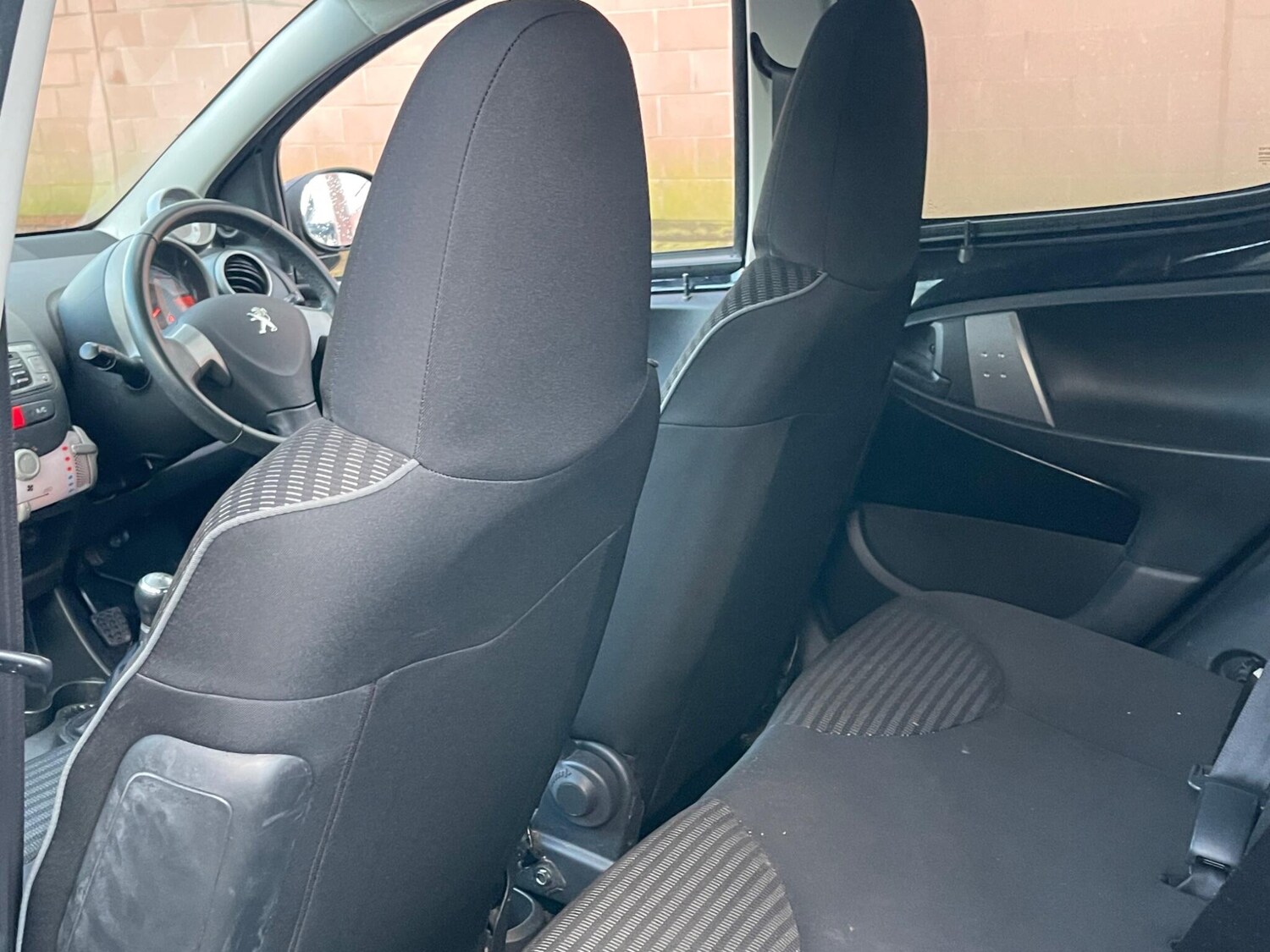 Used Peugeot 107 2013 for sale - 77940030: Photo 31