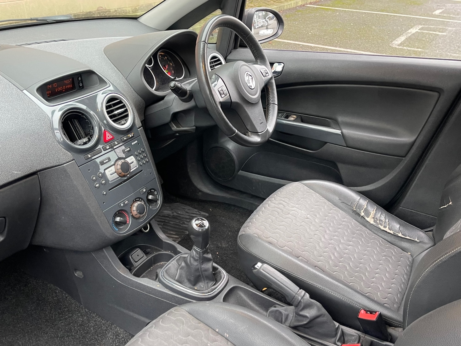 Used Vauxhall Corsa 2012 for sale - 77137012: Photo 3