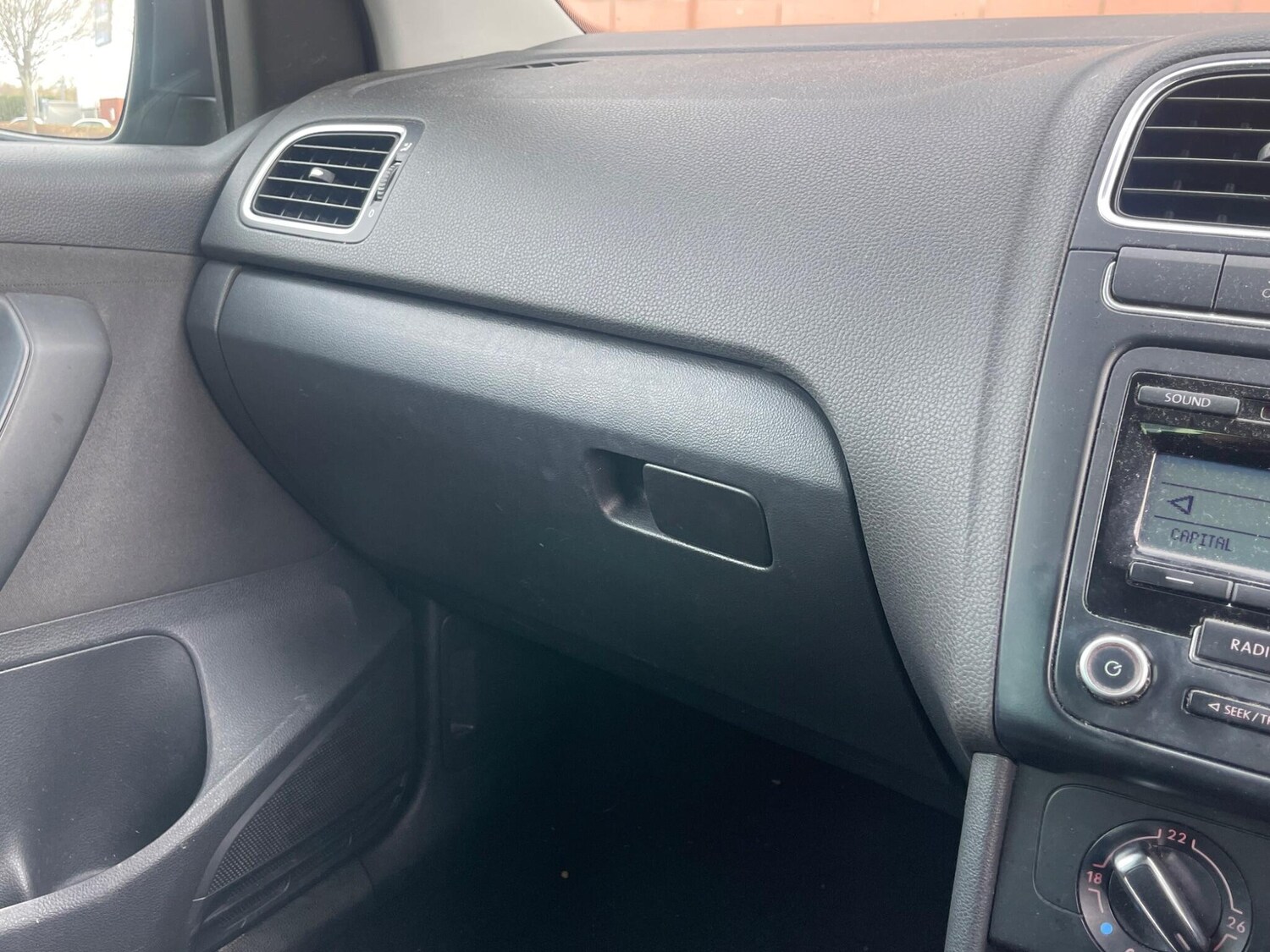 Used Volkswagen Polo 2010 for sale - 77574086: Photo 23