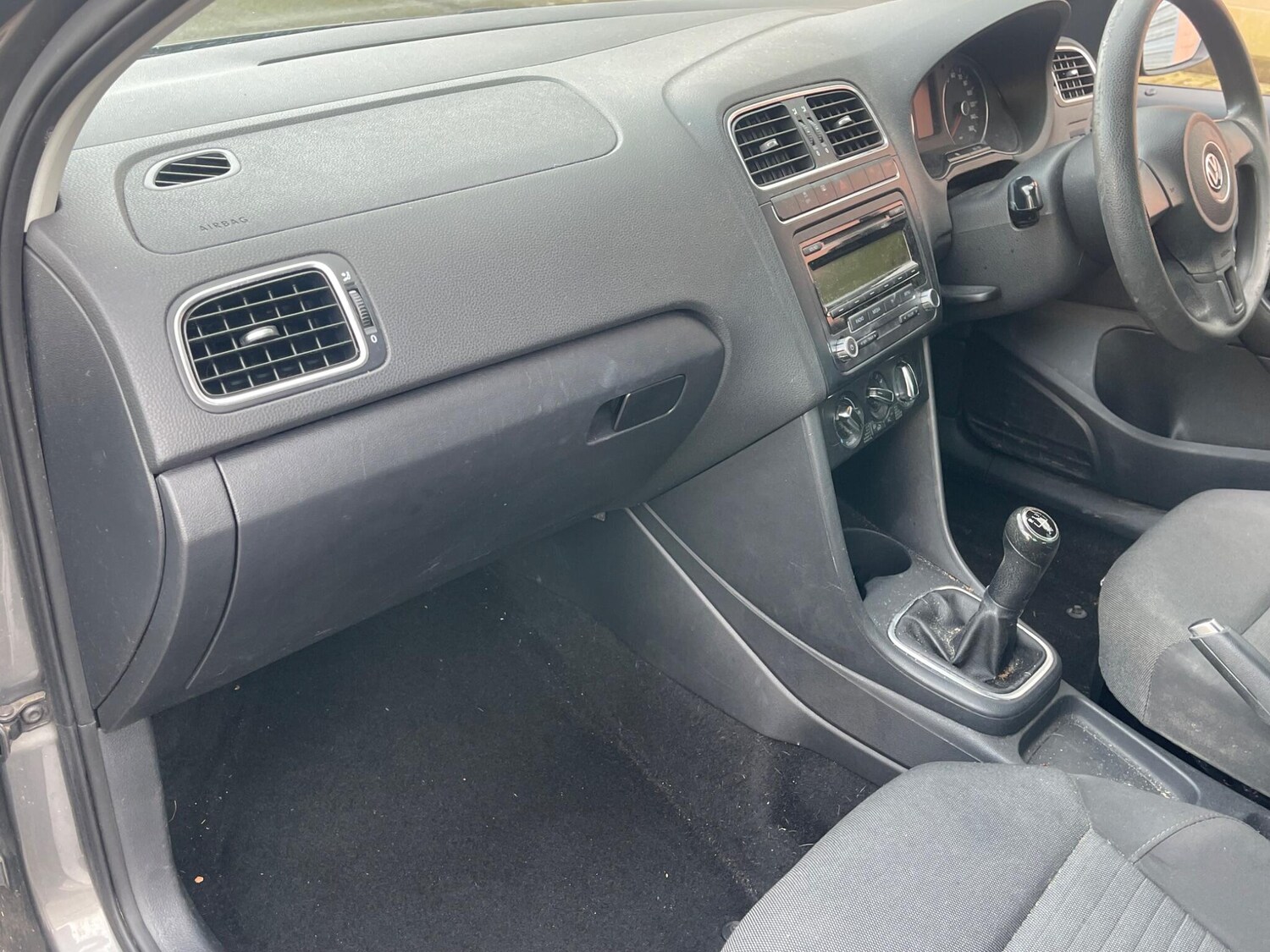 Used Volkswagen Polo 2010 for sale - 77574086: Photo 28