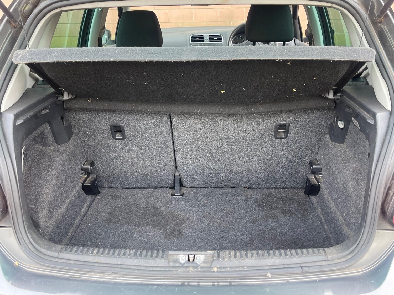 Used Volkswagen Polo 2010 for sale - 77574086: Photo 32