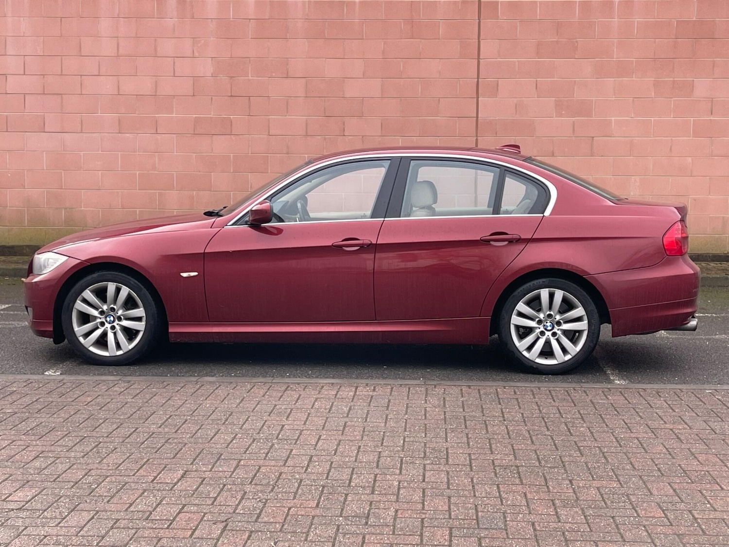 Used BMW 3 Series 2010 for sale - 77637821: Photo 10