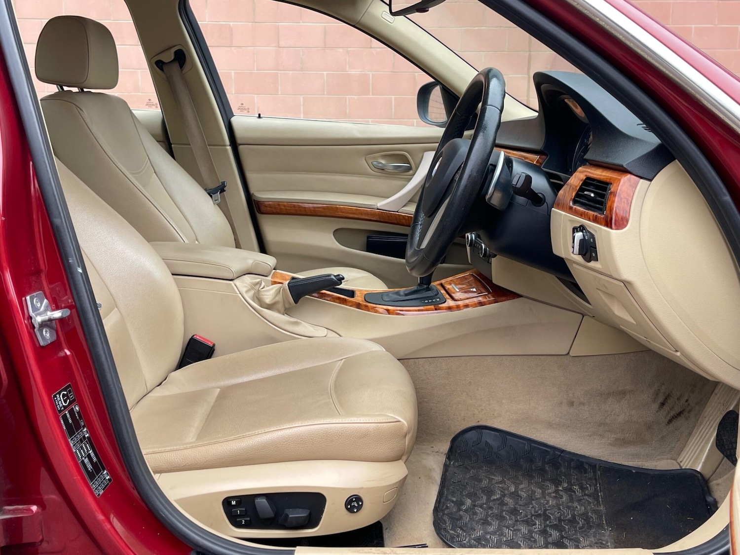 Used BMW 3 Series 2010 for sale - 77637821: Photo 12