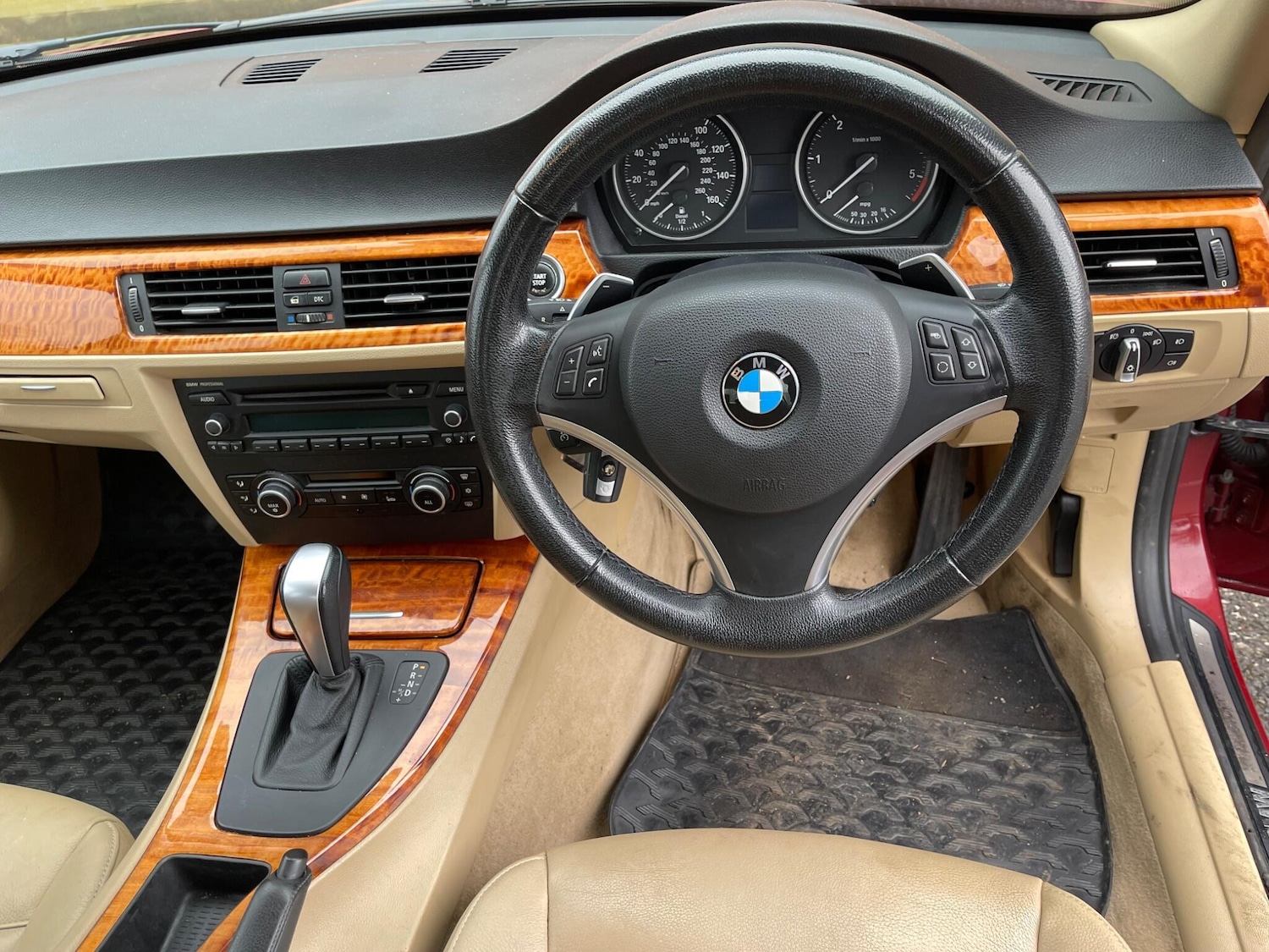 Used BMW 3 Series 2010 for sale - 77637821: Photo 17