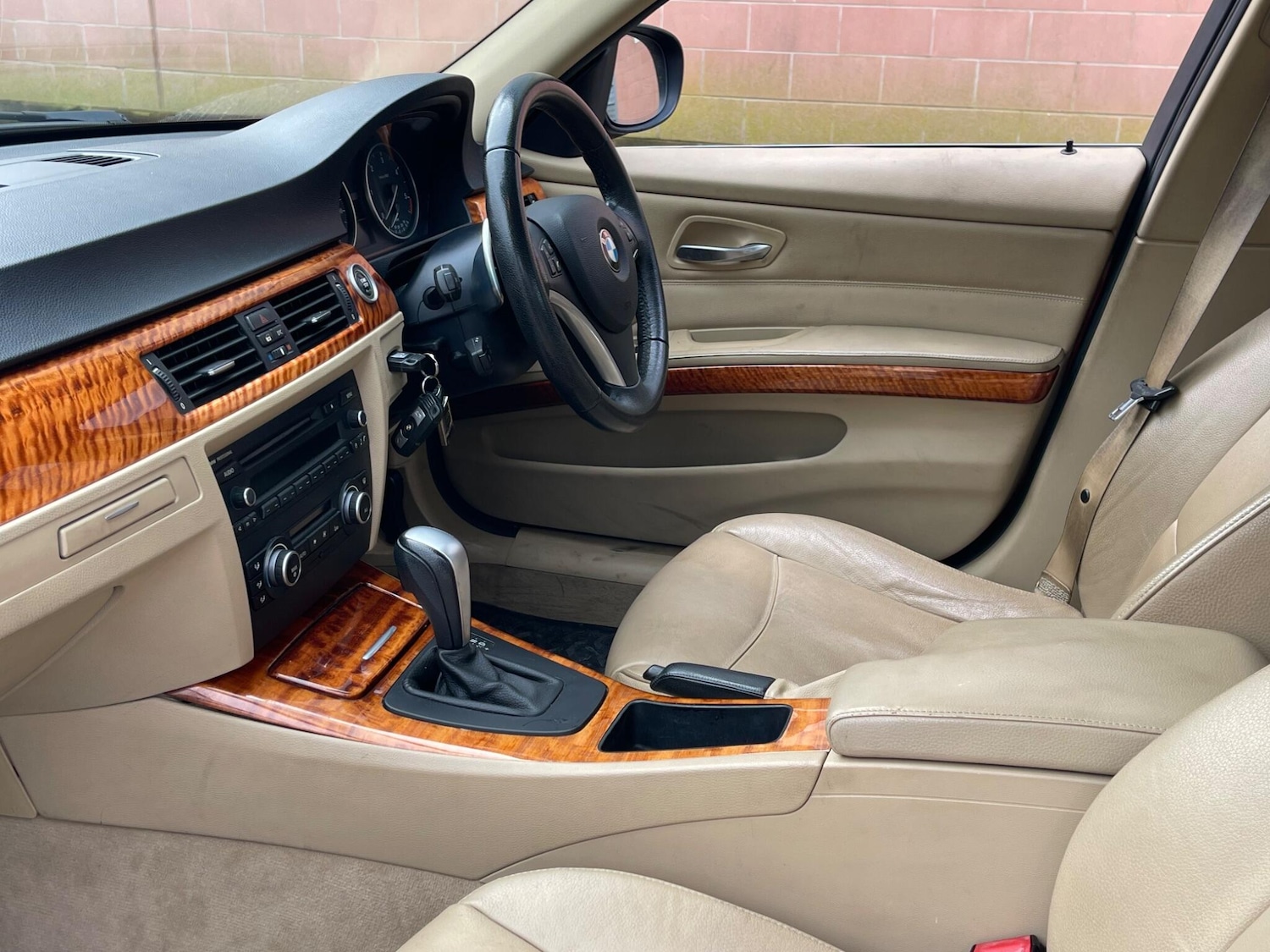 Used BMW 3 Series 2010 for sale - 77637821: Photo 3