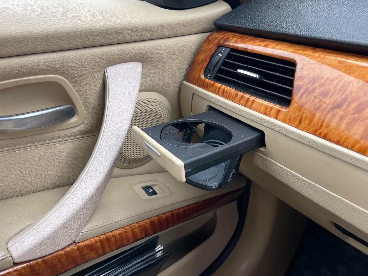 Used BMW 3 Series 2010 for sale - 77637821: Photo 42