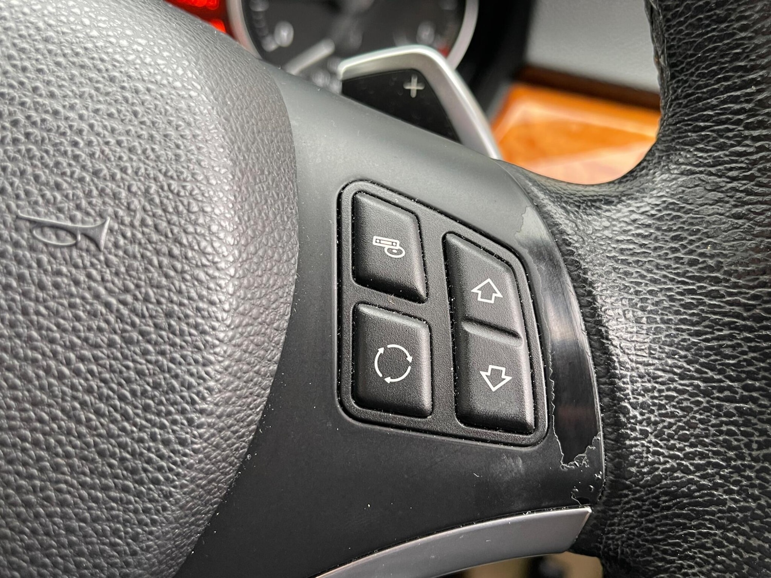 Used BMW 3 Series 2010 for sale - 77637821: Photo 46