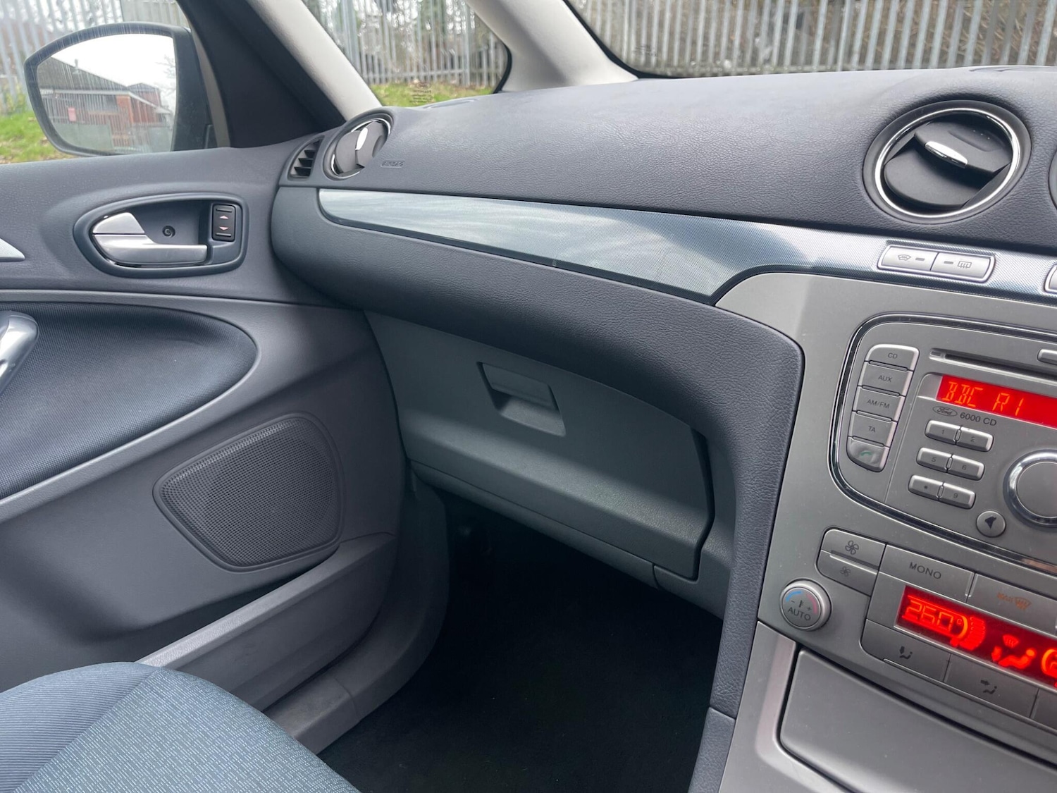 Used Ford Galaxy 2008 for sale - 77144266: Photo 20