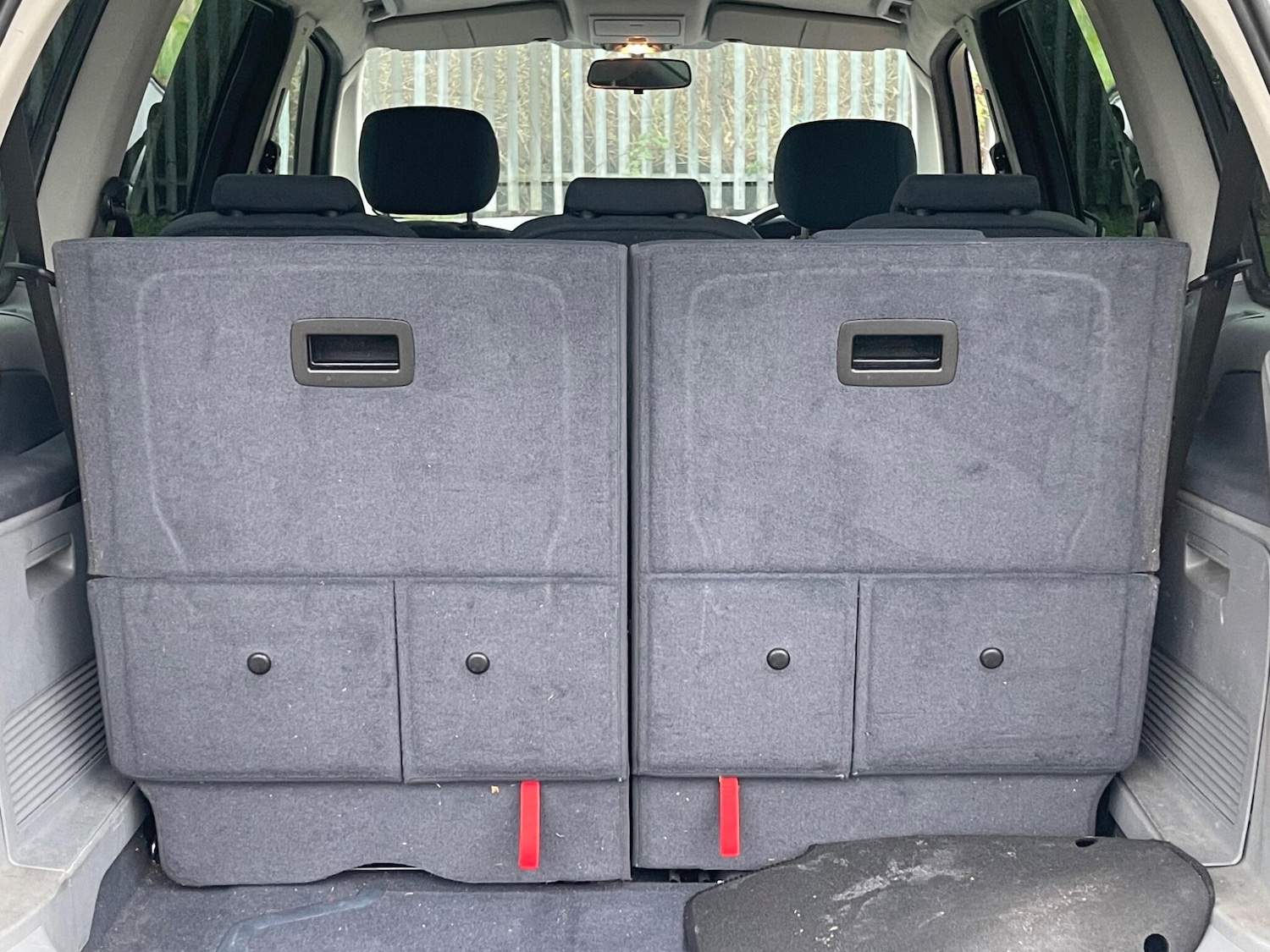 Used Ford Galaxy 2008 for sale - 77144266: Photo 27