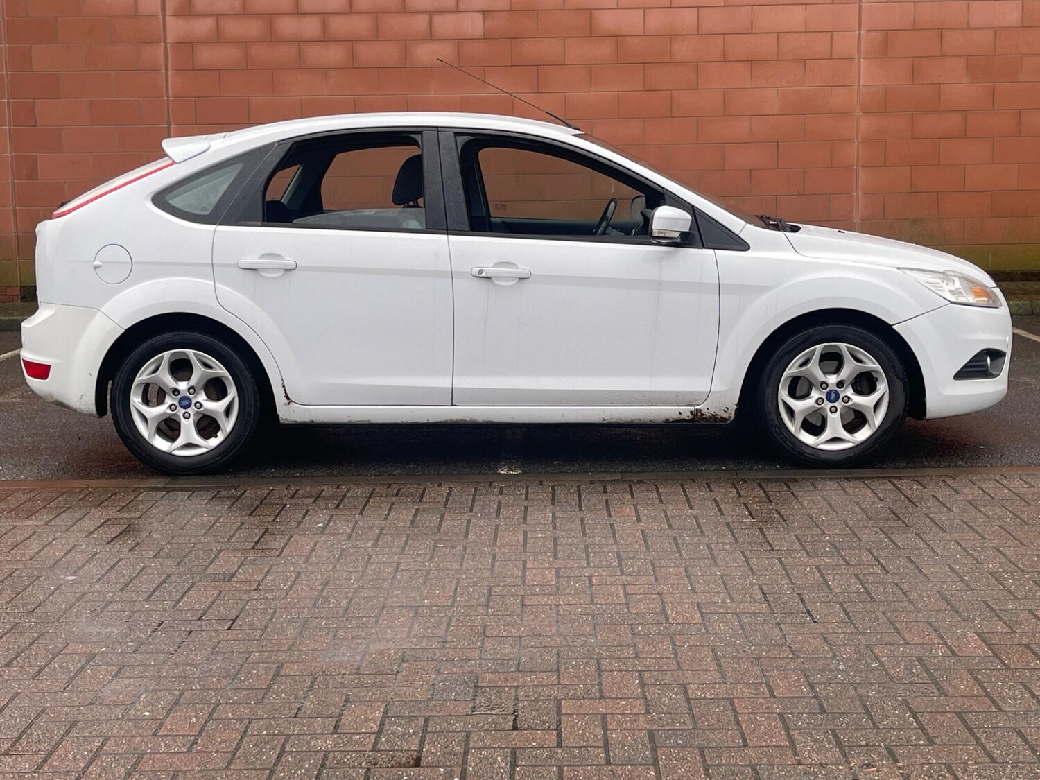 Used Ford Focus 2011 for sale - 77478725: Photo 10
