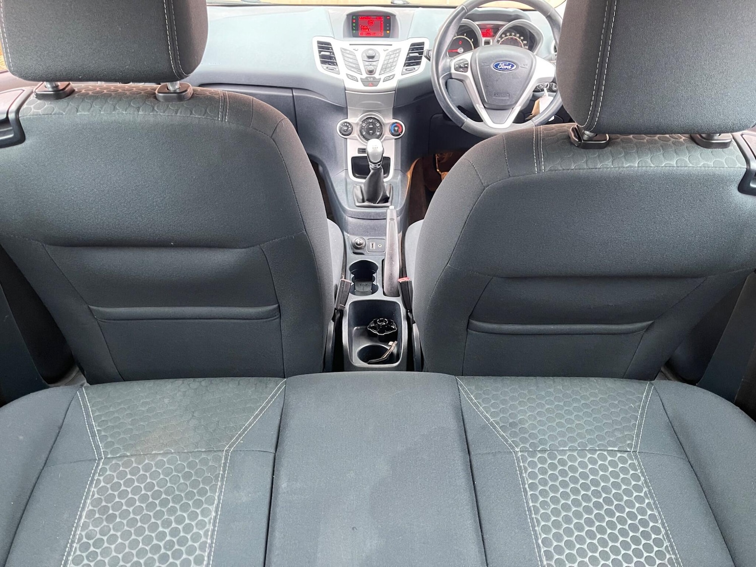 Used Ford Fiesta 2010 for sale - 78219940: Photo 26