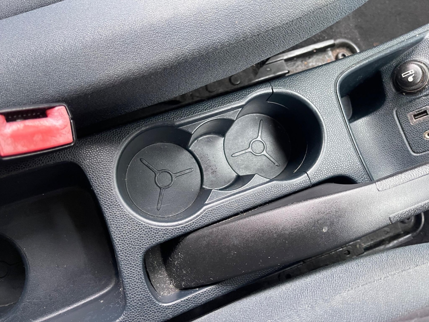 Used Ford Fiesta 2010 for sale - 78219940: Photo 33