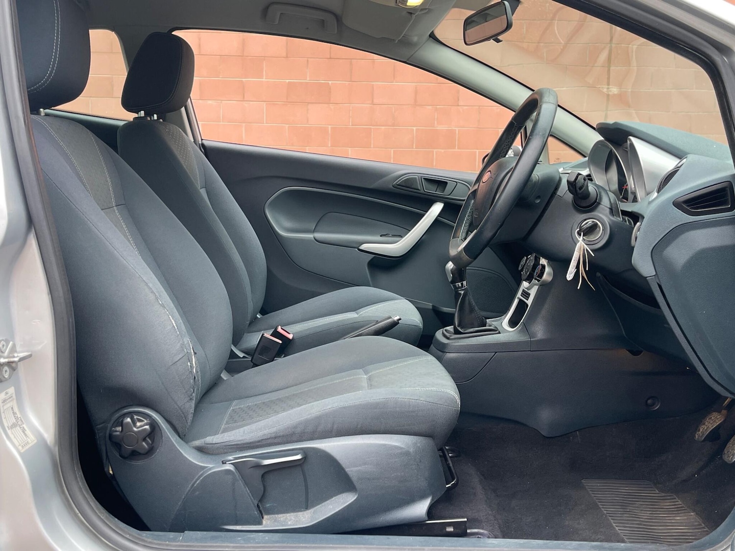 Used Ford Fiesta 2010 for sale - 78219940: Photo 36