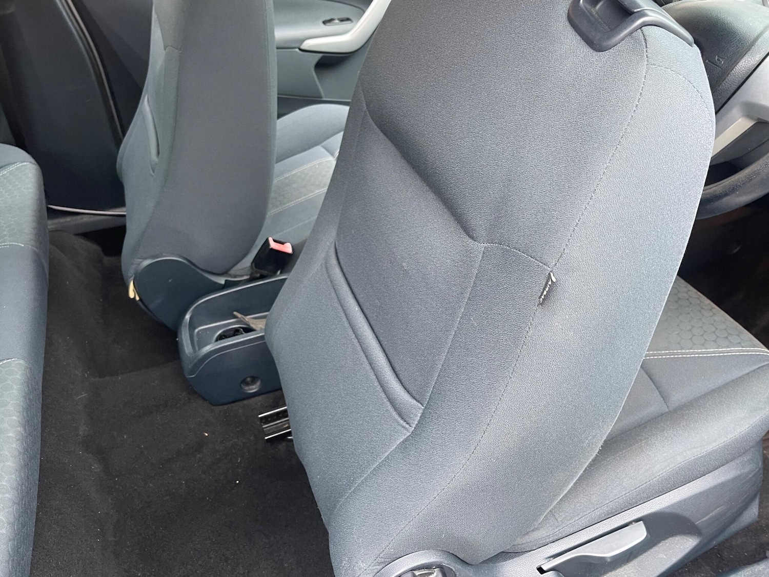 Used Ford Fiesta 2010 for sale - 78219940: Photo 37