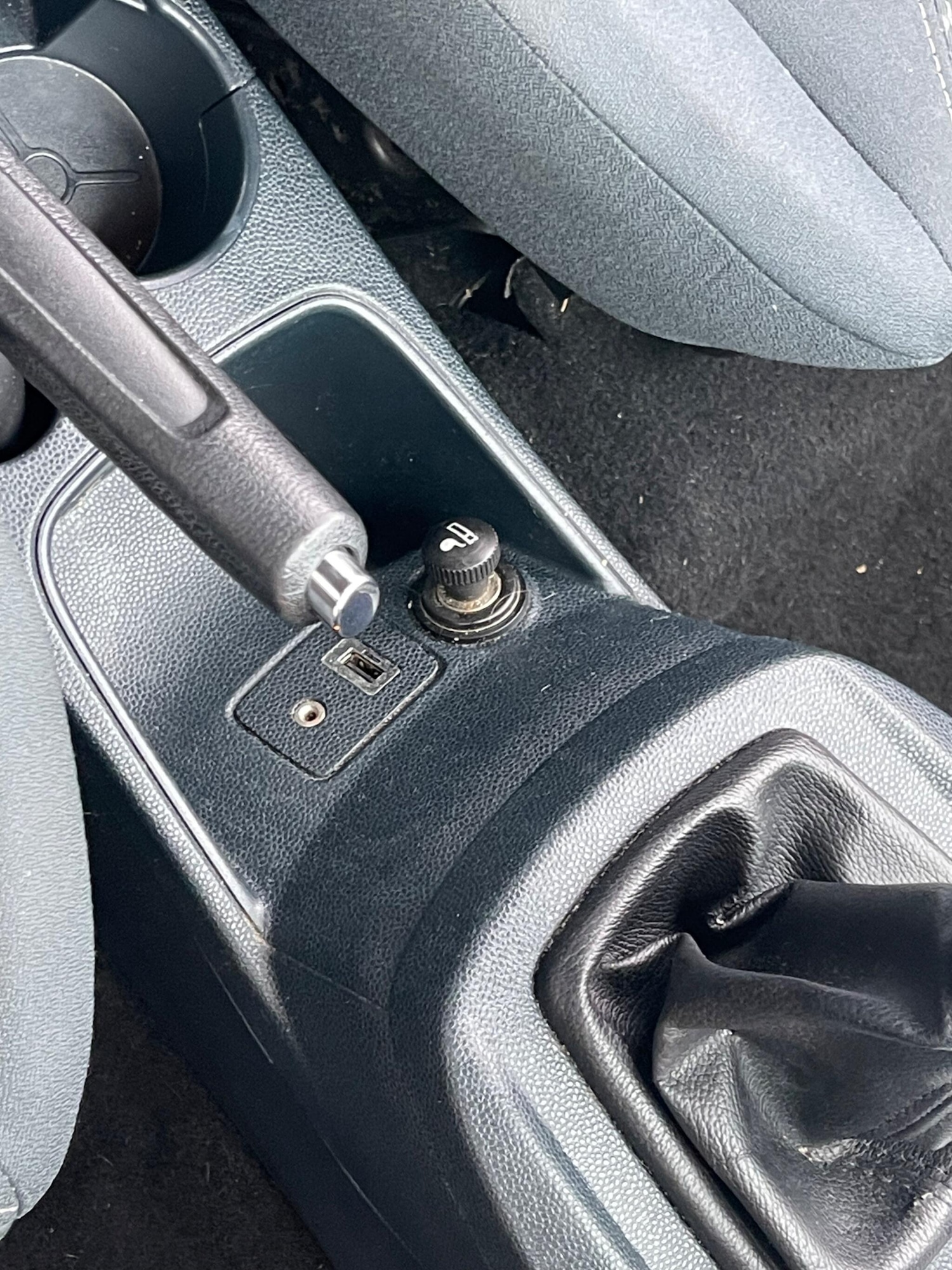 Used Ford Fiesta 2010 for sale - 78219940: Photo 44