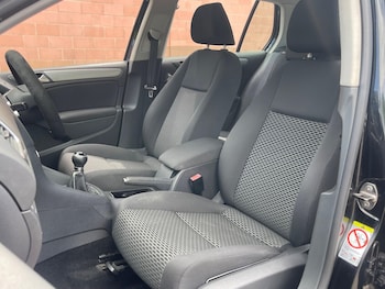 Used Volkswagen Golf 2009 for sale - 79131859: Photo