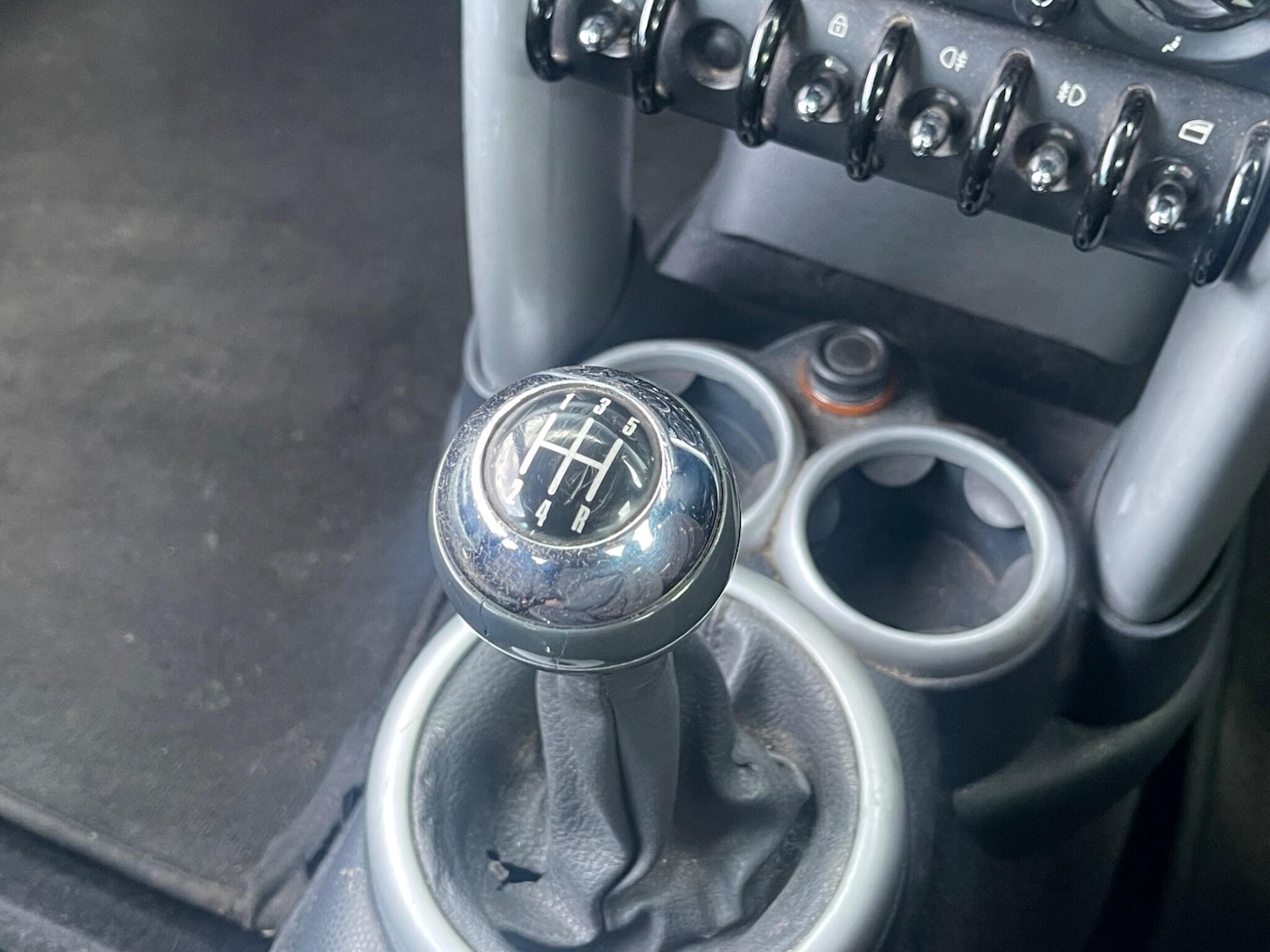 Used MINI Hatch 2001 for sale - 77143145: Photo 24