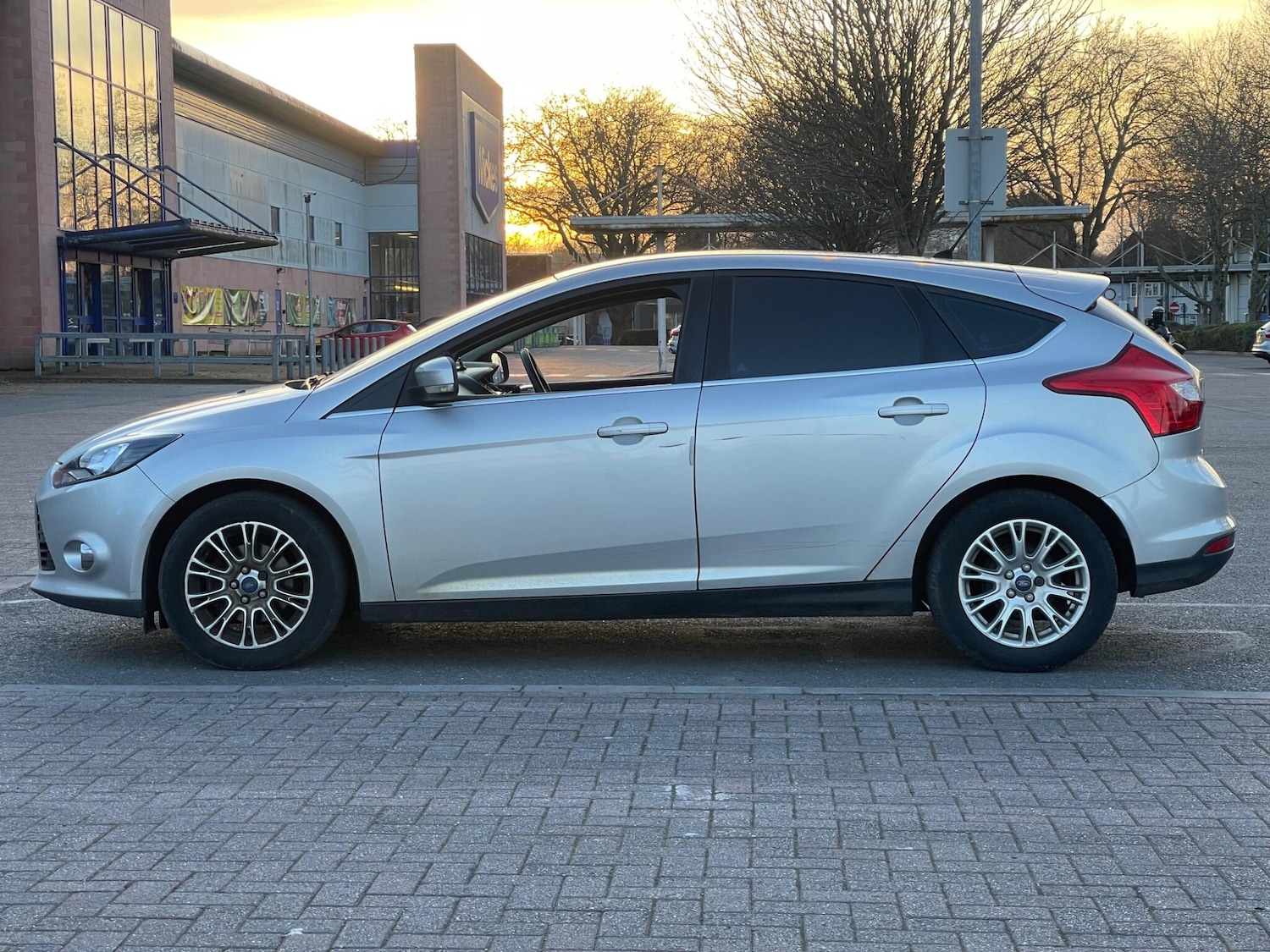 Used Ford Focus 2011 for sale - 78034593: Photo 9