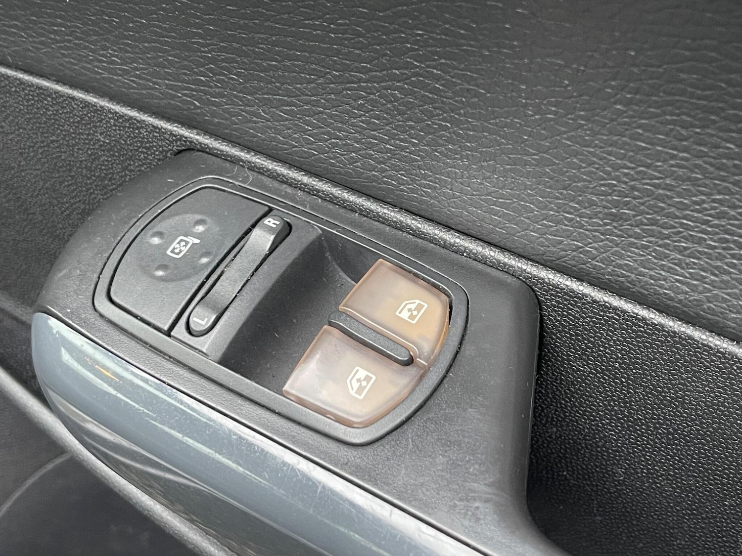 Used Vauxhall Corsa 2012 for sale - 77242773: Photo 30