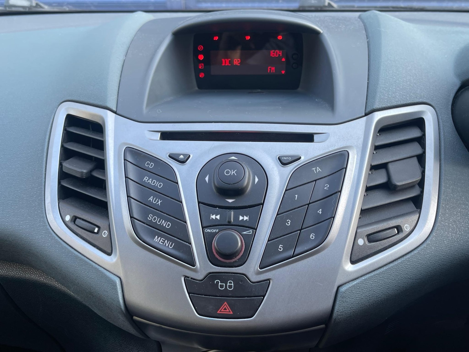 Used Ford Fiesta 2009 for sale - 77144128: Photo 22