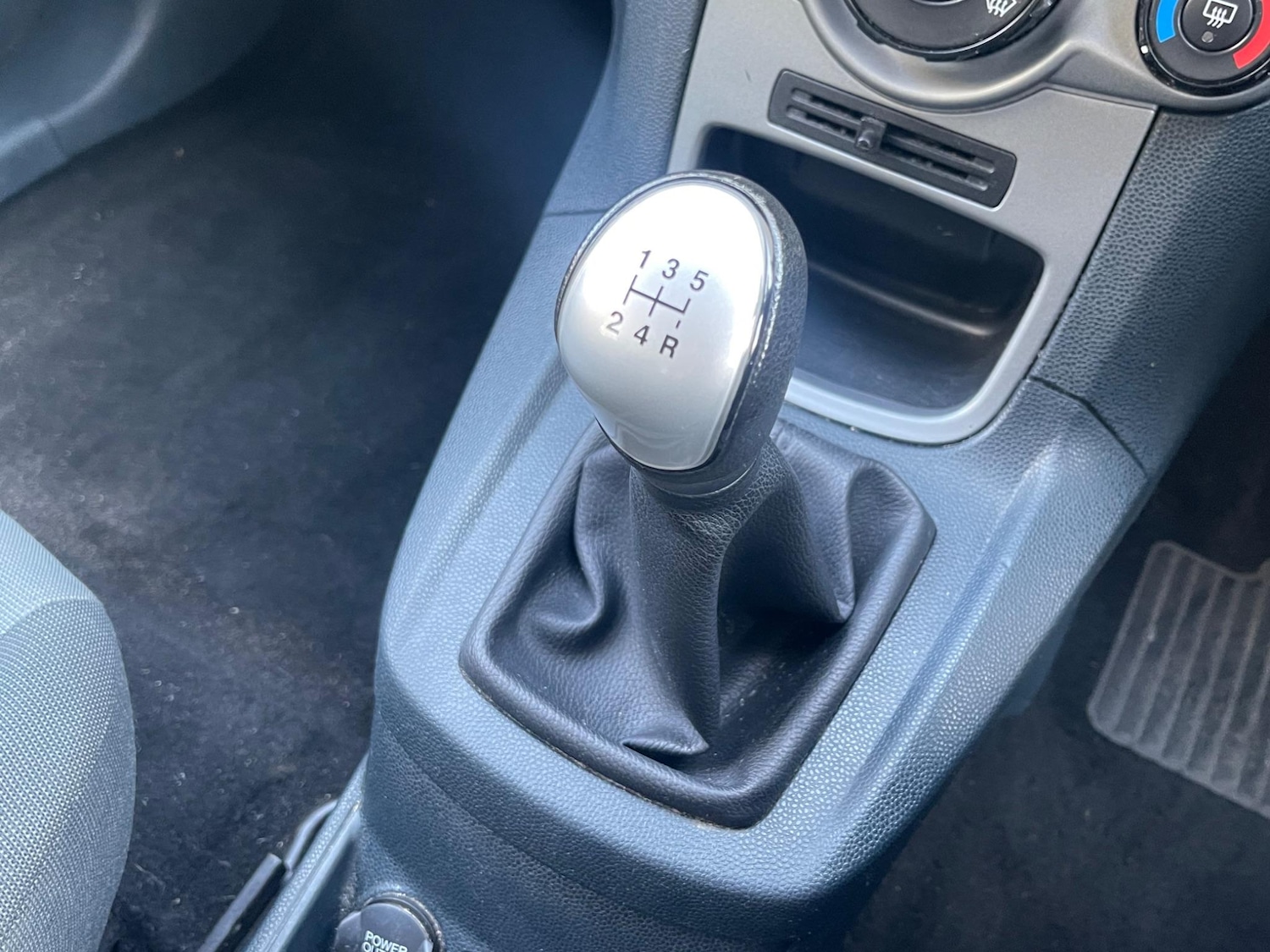 Used Ford Fiesta 2009 for sale - 77144128: Photo 24