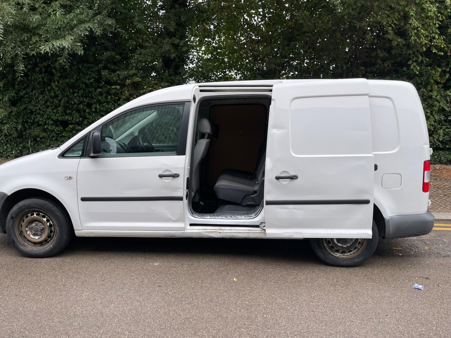 Used Volkswagen Caddy Maxi 2009 for sale - 77738765: Photo 38