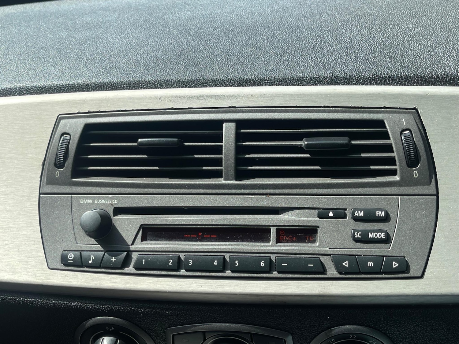 Used BMW Z4 2004 for sale - 77144064: Photo 24