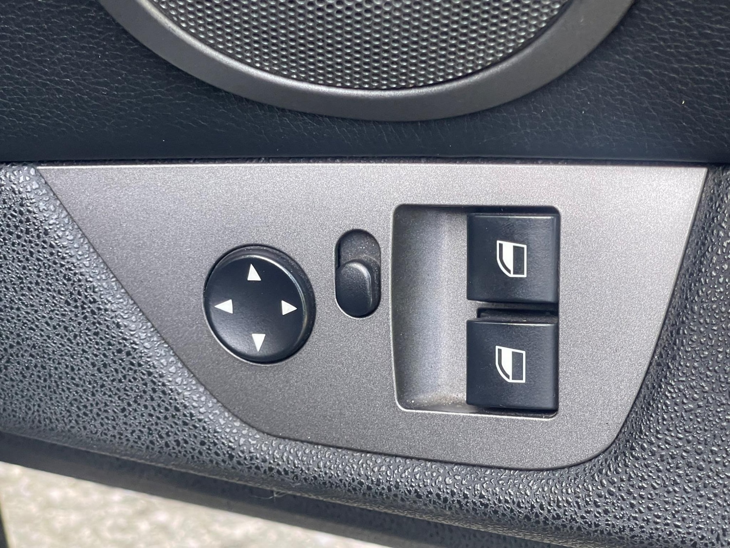 Used BMW Z4 2004 for sale - 77144064: Photo 28