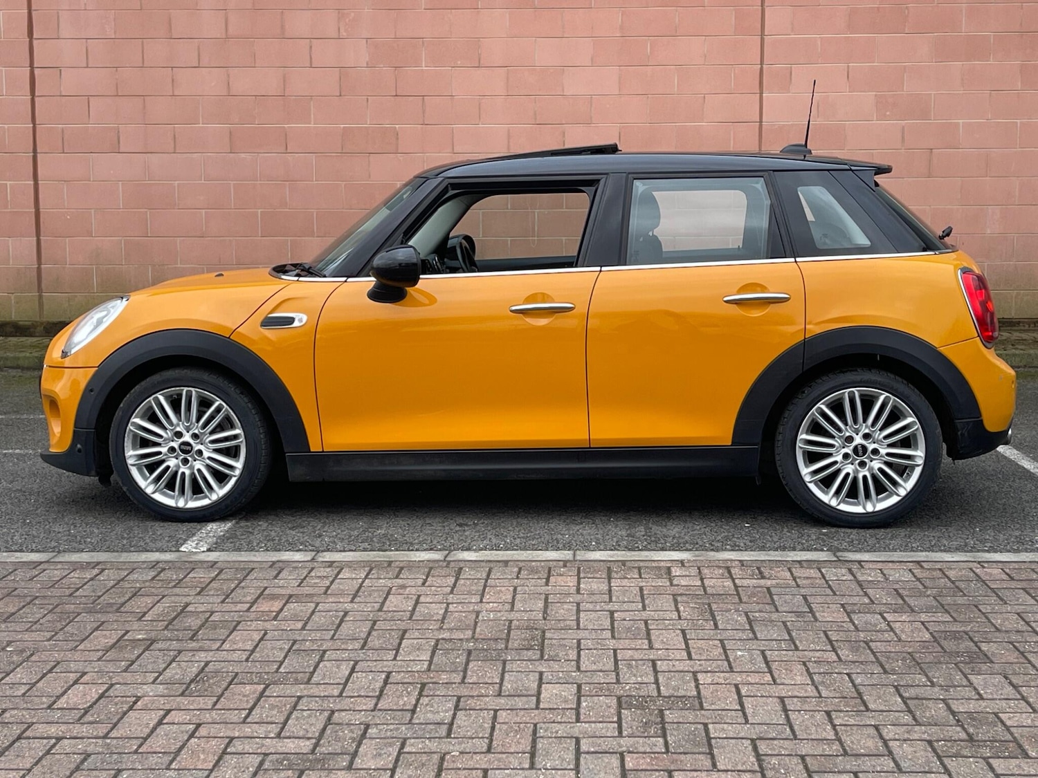 Used MINI Hatch 2016 for sale - 77377524: Photo 9