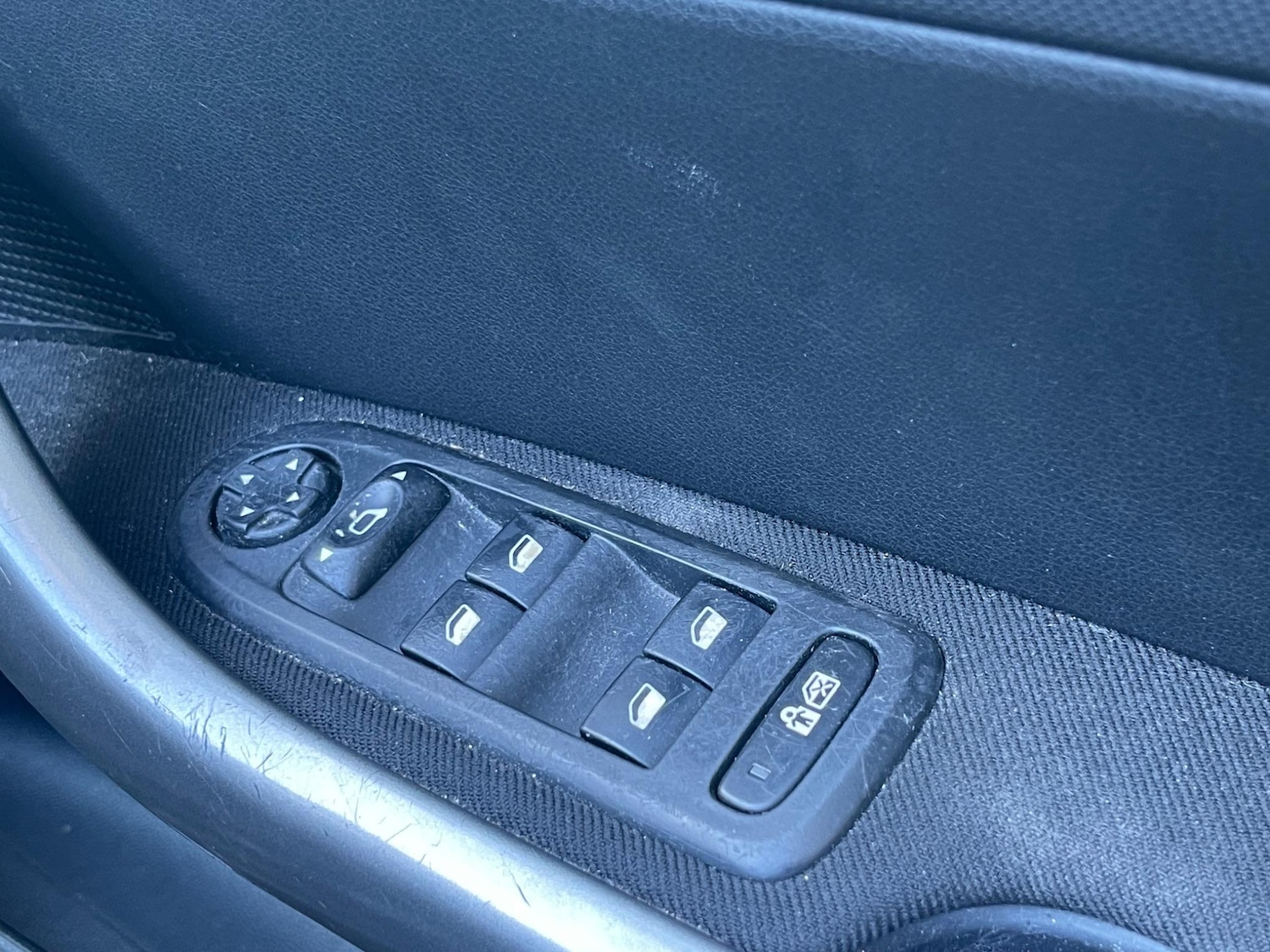 Used Peugeot 308 2009 for sale - 77144631: Photo 41