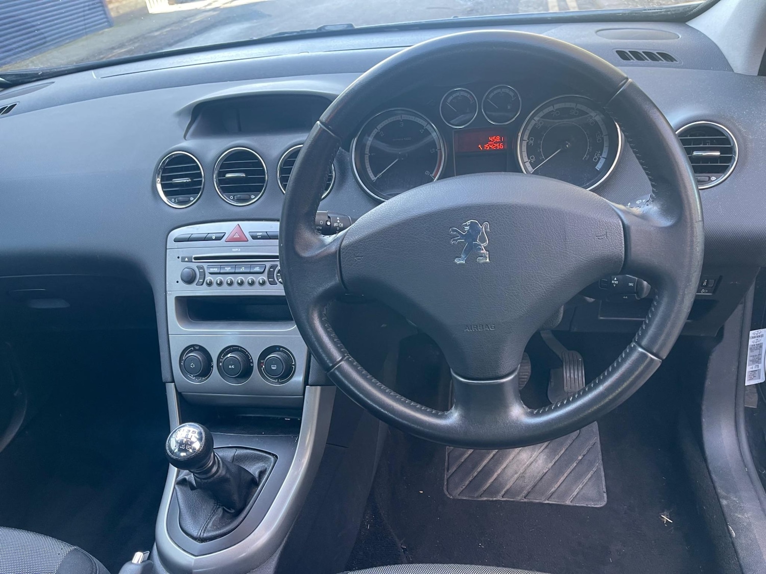 Used Peugeot 308 2009 for sale - 77144631: Photo 42