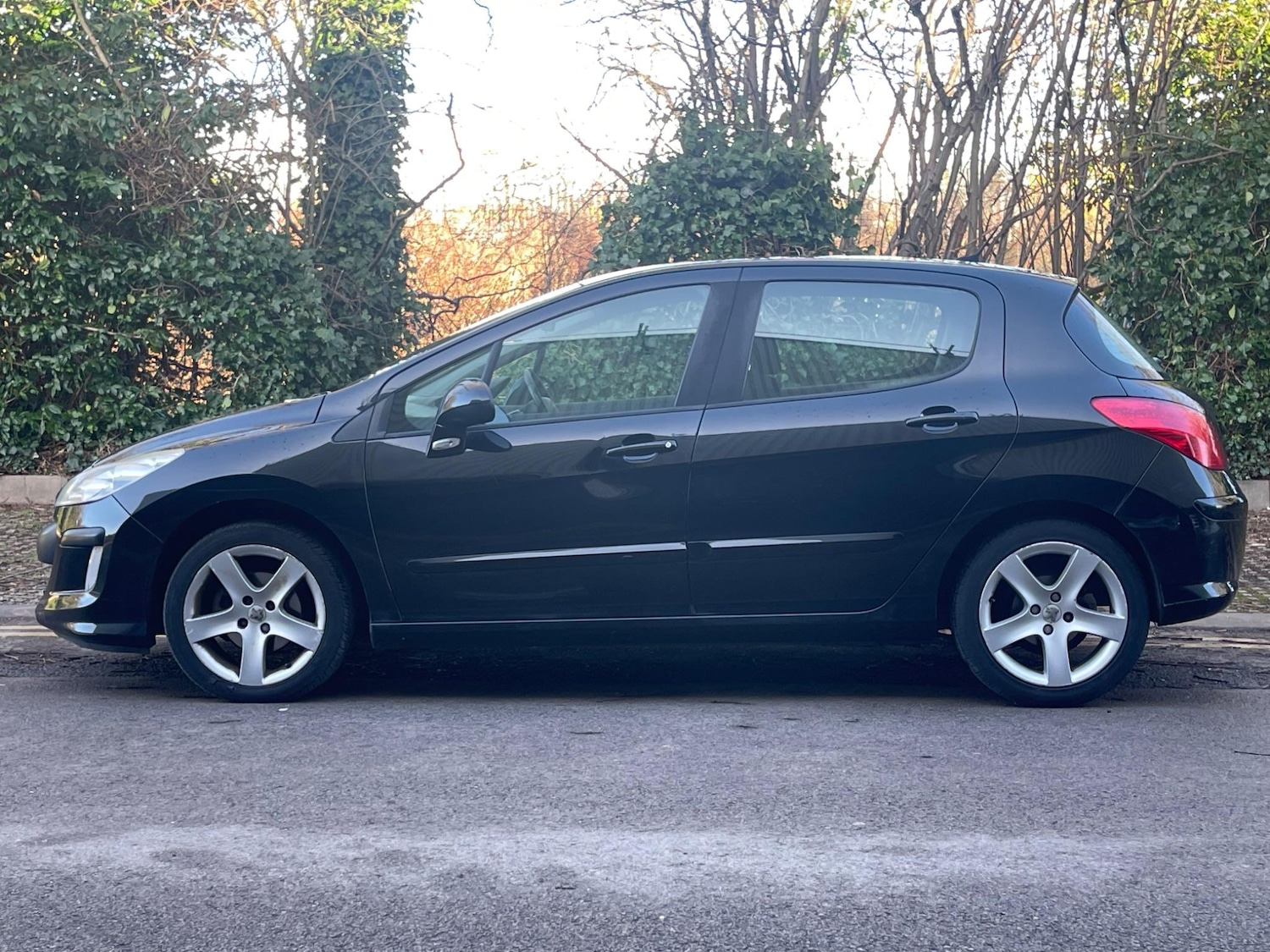Used Peugeot 308 2009 for sale - 77144631: Photo 9