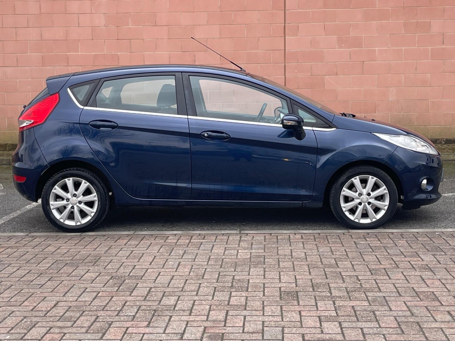 Used Ford Fiesta 2010 for sale - 77377526: Photo 10