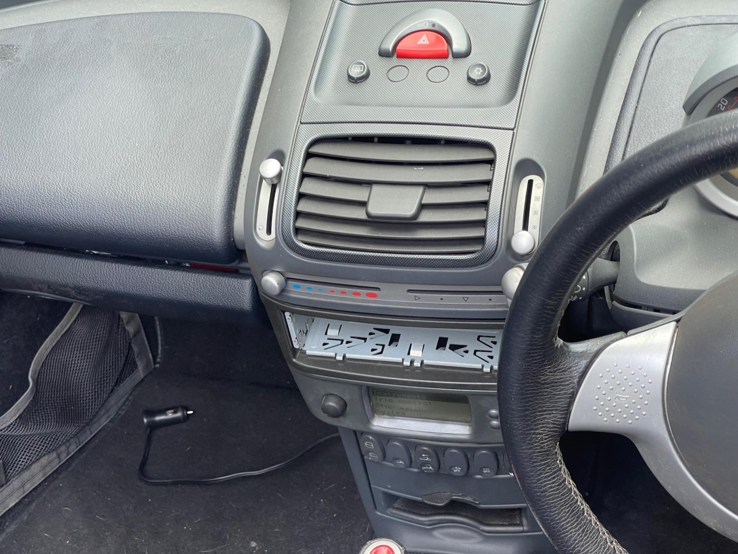 Used smart Roadster 2006 for sale - 77411912: Photo 24