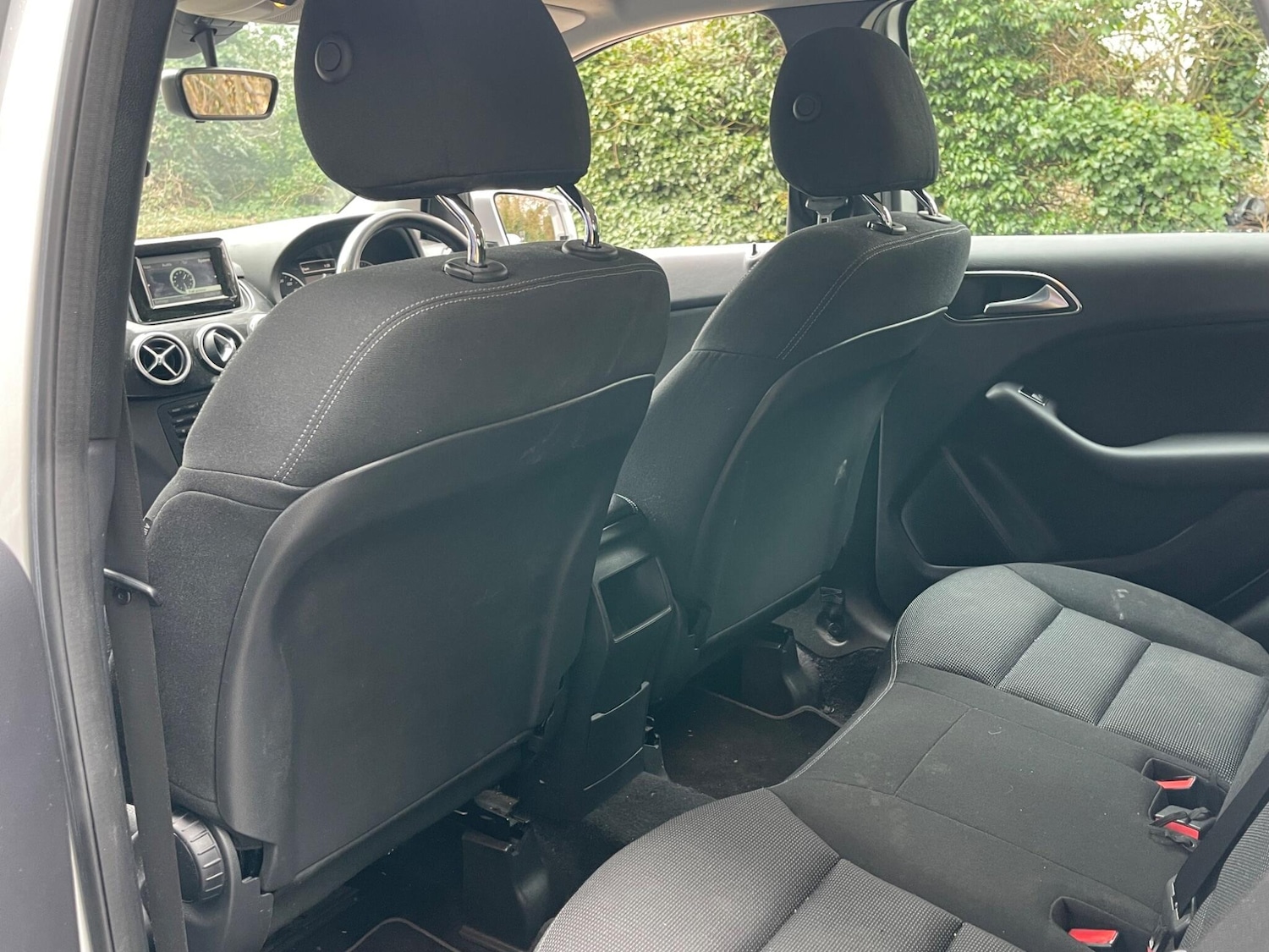 Used Mercedes-Benz B Class 2014 for sale - 77839902: Photo 11